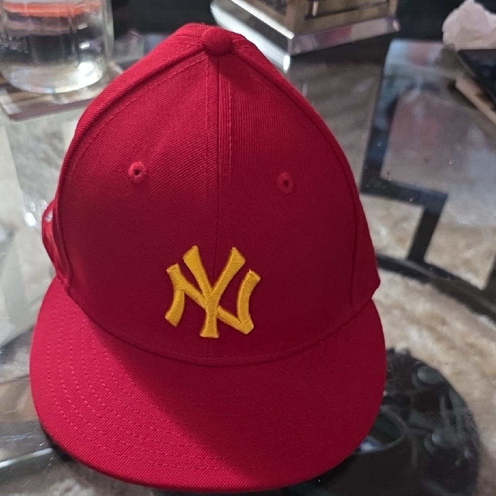 New Era YANKEES Red Cap with Yellow Logo FITTED 7 3/8  (702)